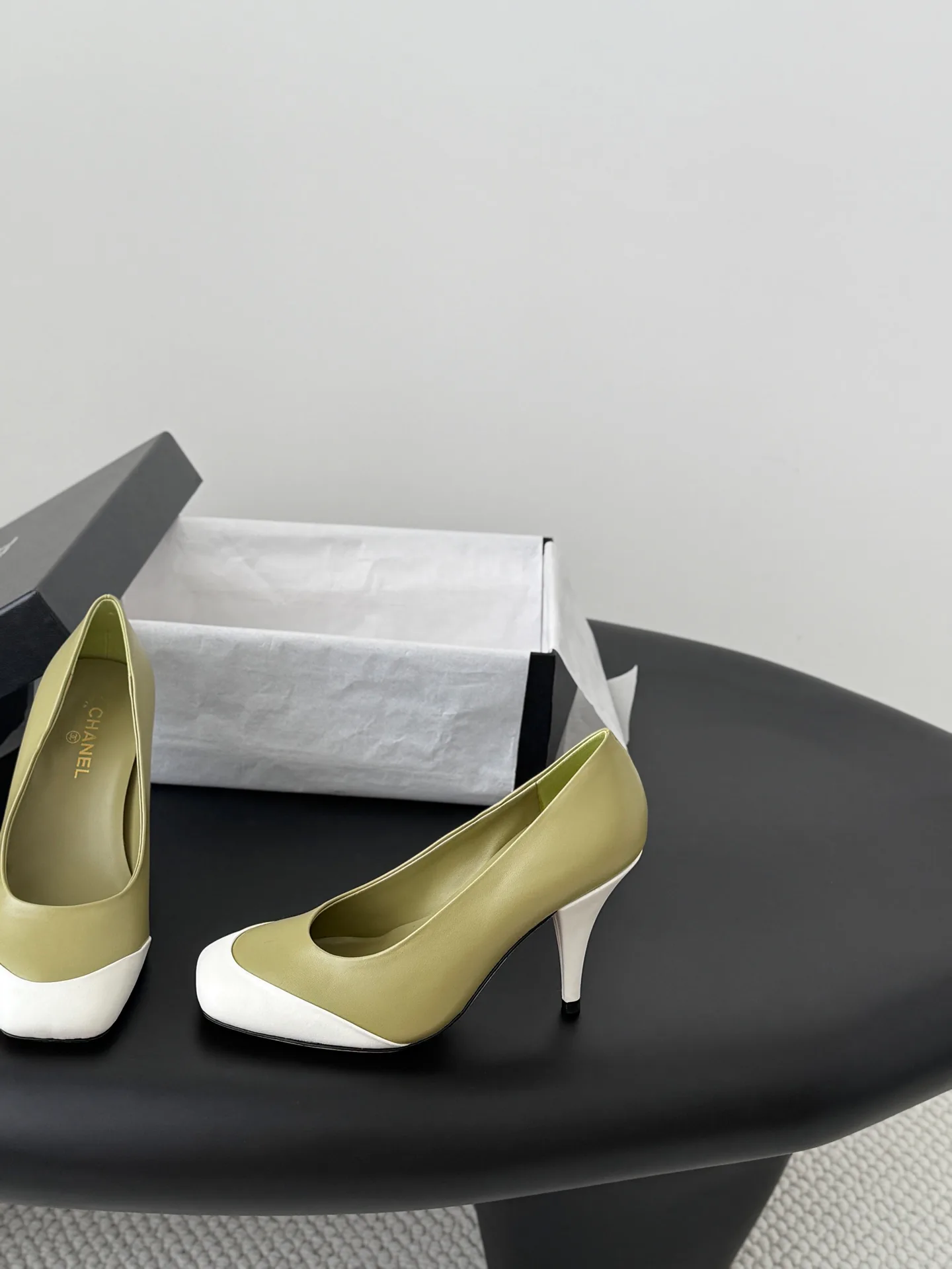Women's Heels CHANEL 17302890