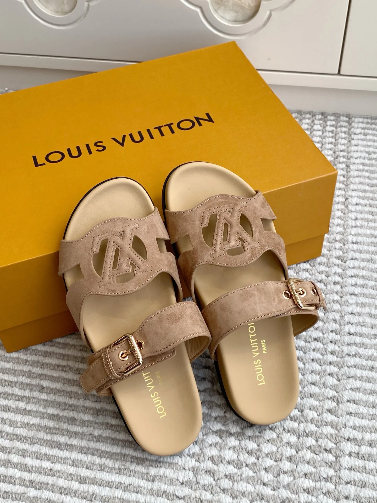 Women's Flip-Flops LOUIS VUITTON 17572154