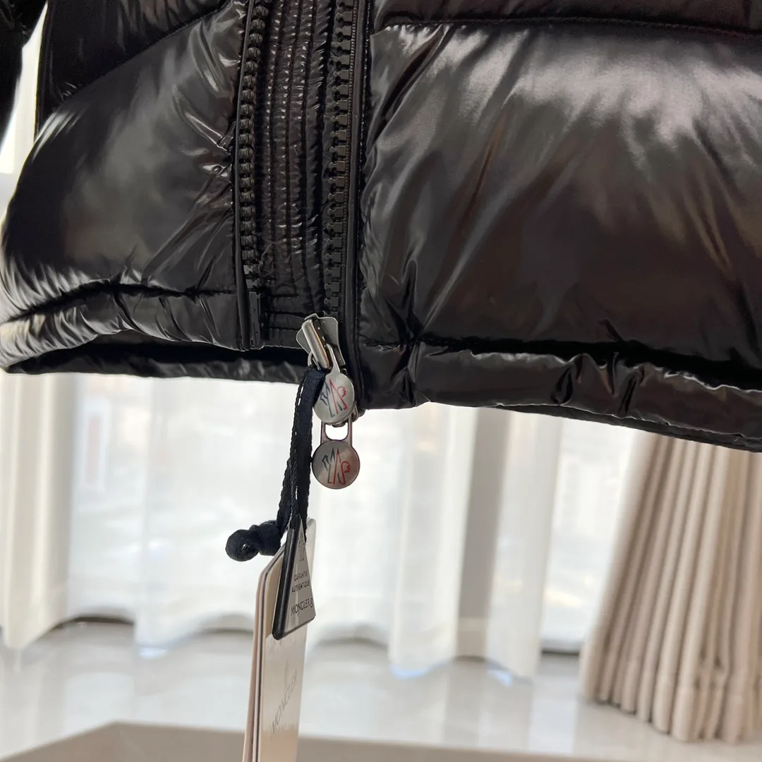 Men's Jackets And Down Jackets MONCLER 17964625