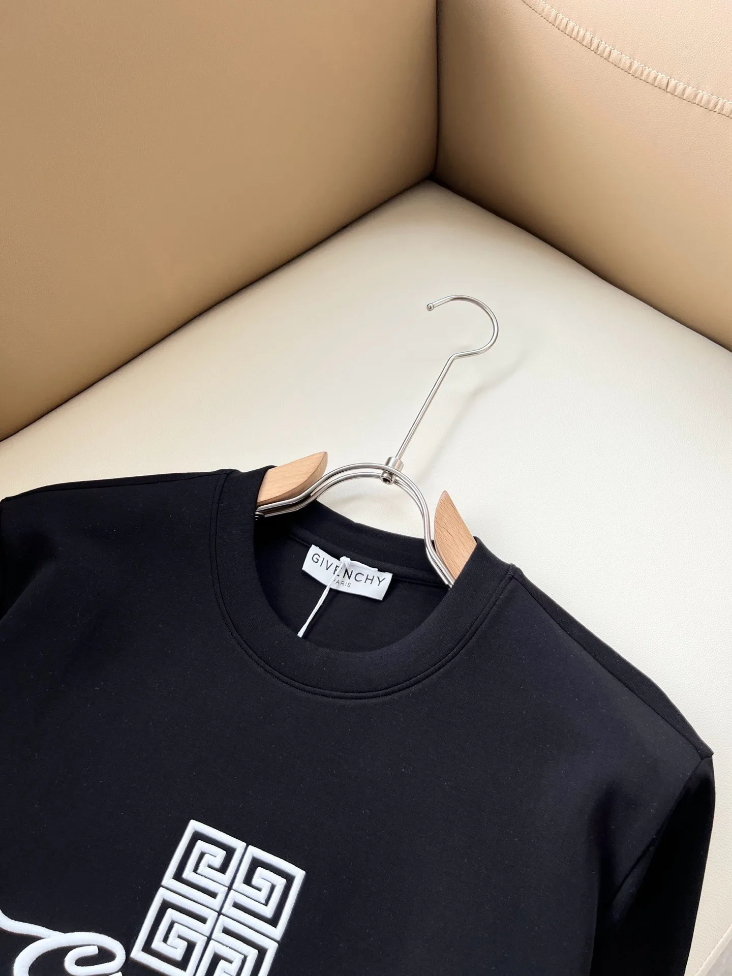 Men's T-Shirts GIVENCHY 18495612