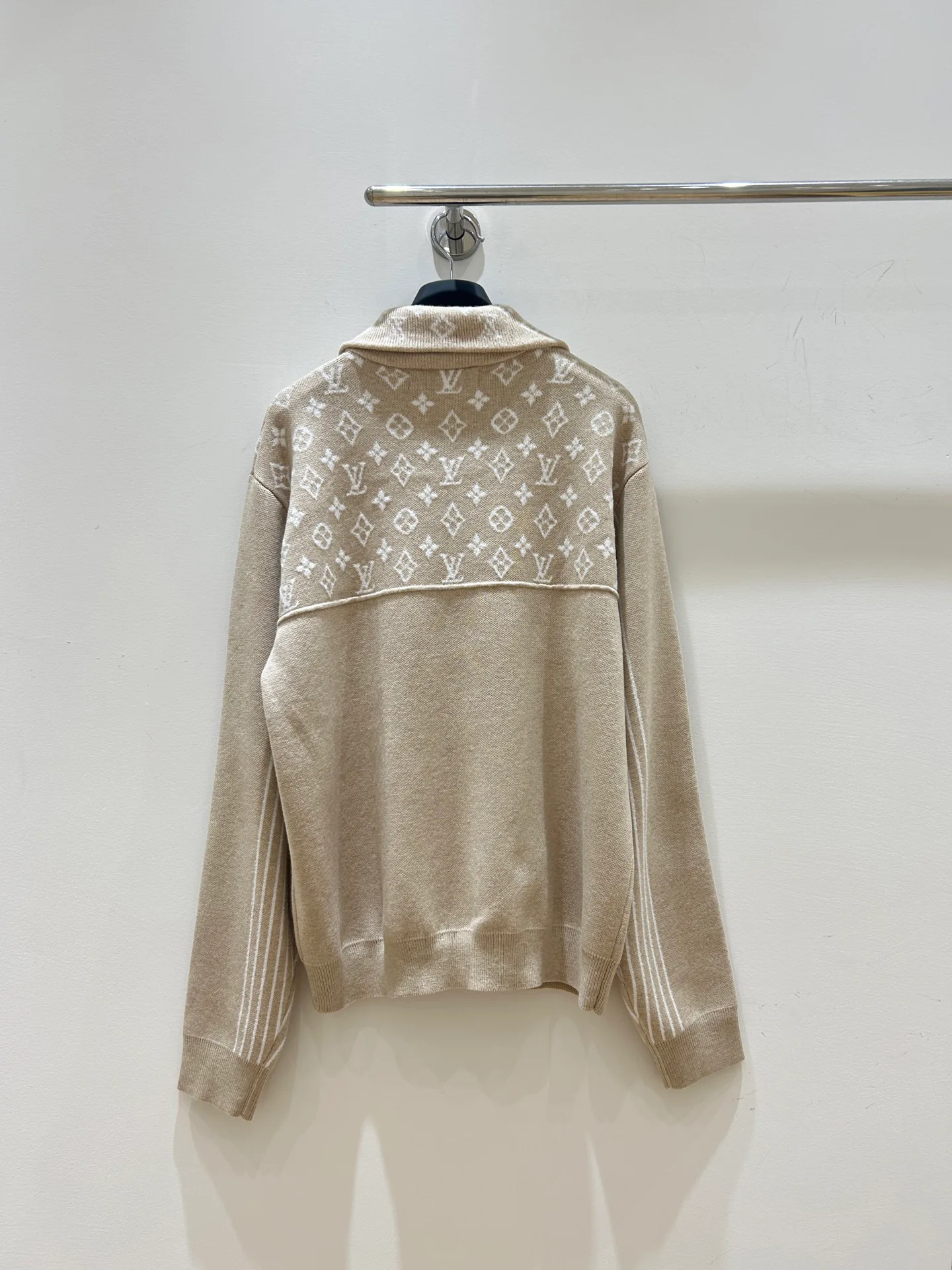 Women's Jumpers And Sweaters LOUIS VUITTON 18097439