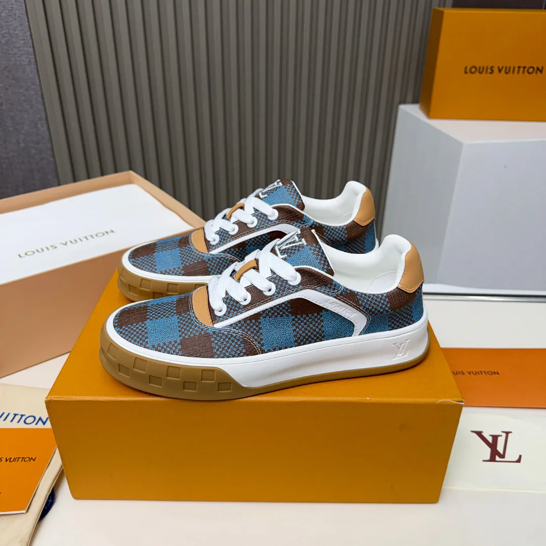 Men's Sneakers LOUIS VUITTON 18265157