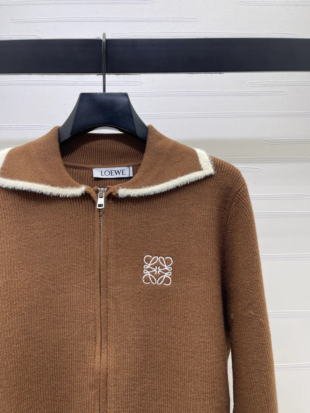 Women's Jumpers And Sweaters LOEWE 18038121