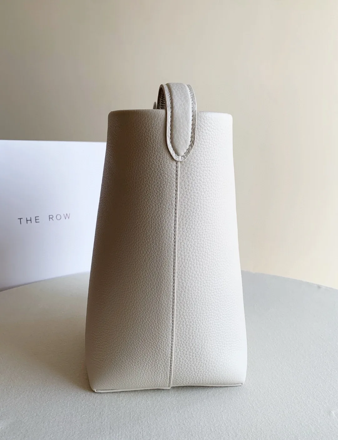 Women's Classic Handbags THE ROW 18070662