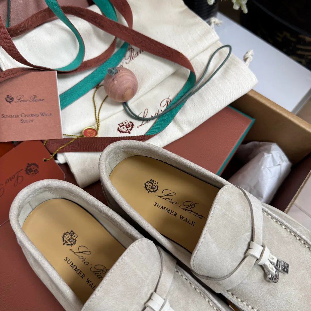 Women's Loafers And Moccasins LORO PIANA 17780258