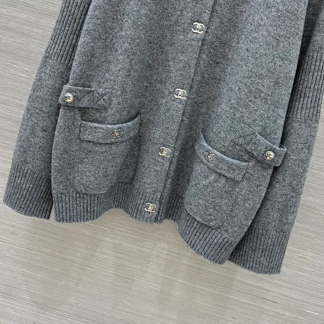 Women's Jumpers And Sweaters CHANEL 18027193