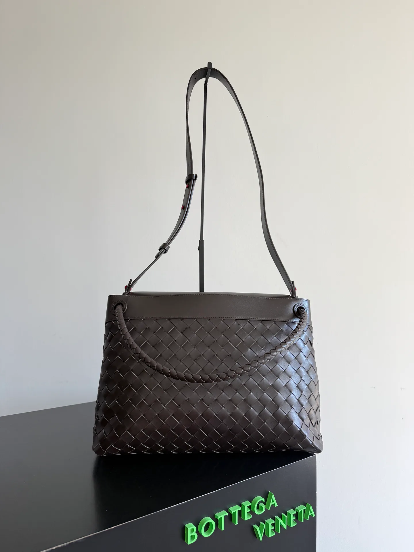 Women's Classic Handbags BOTTEGA VENETA 18004857