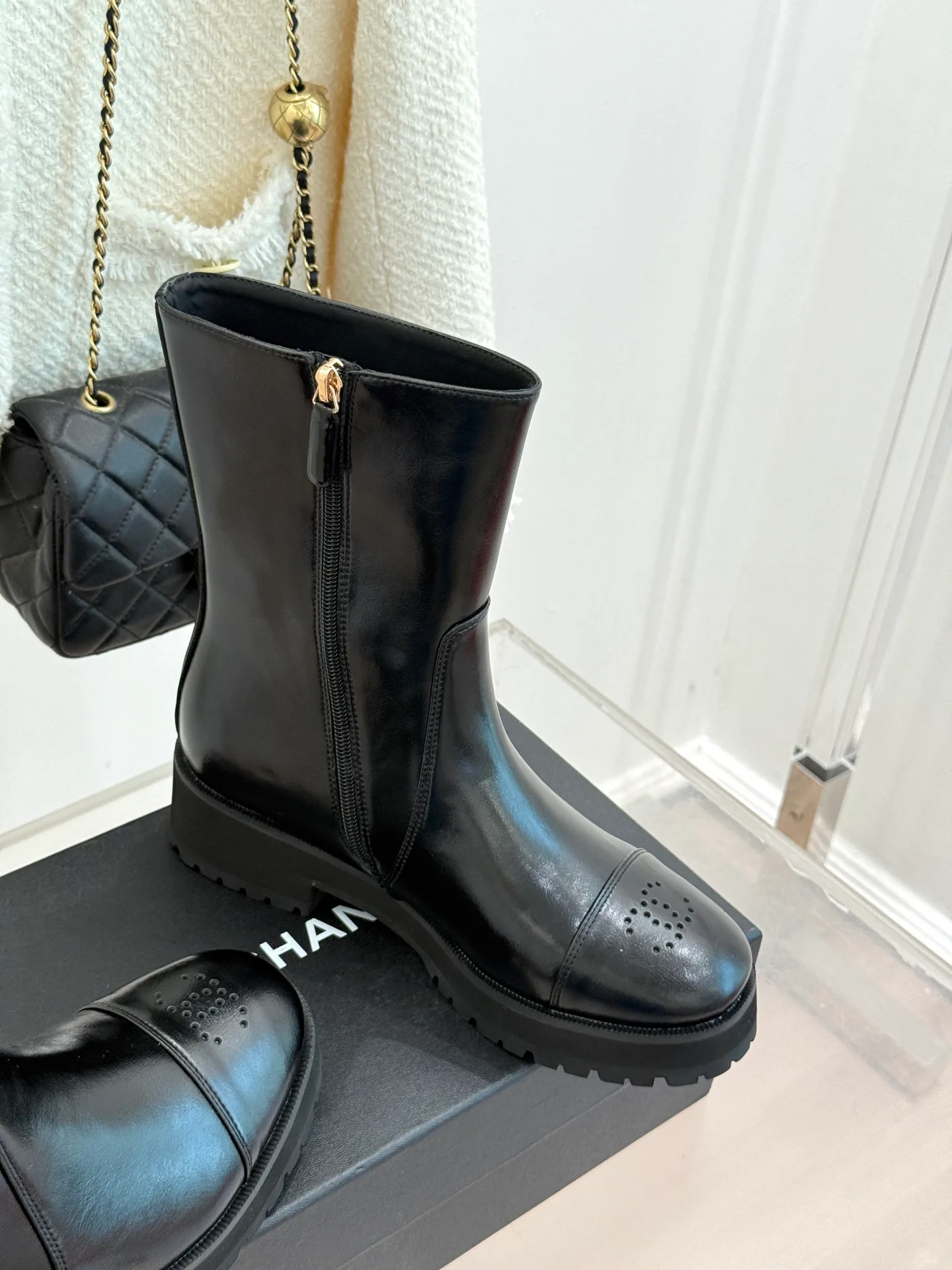 Women's Boots CHANEL 18004024