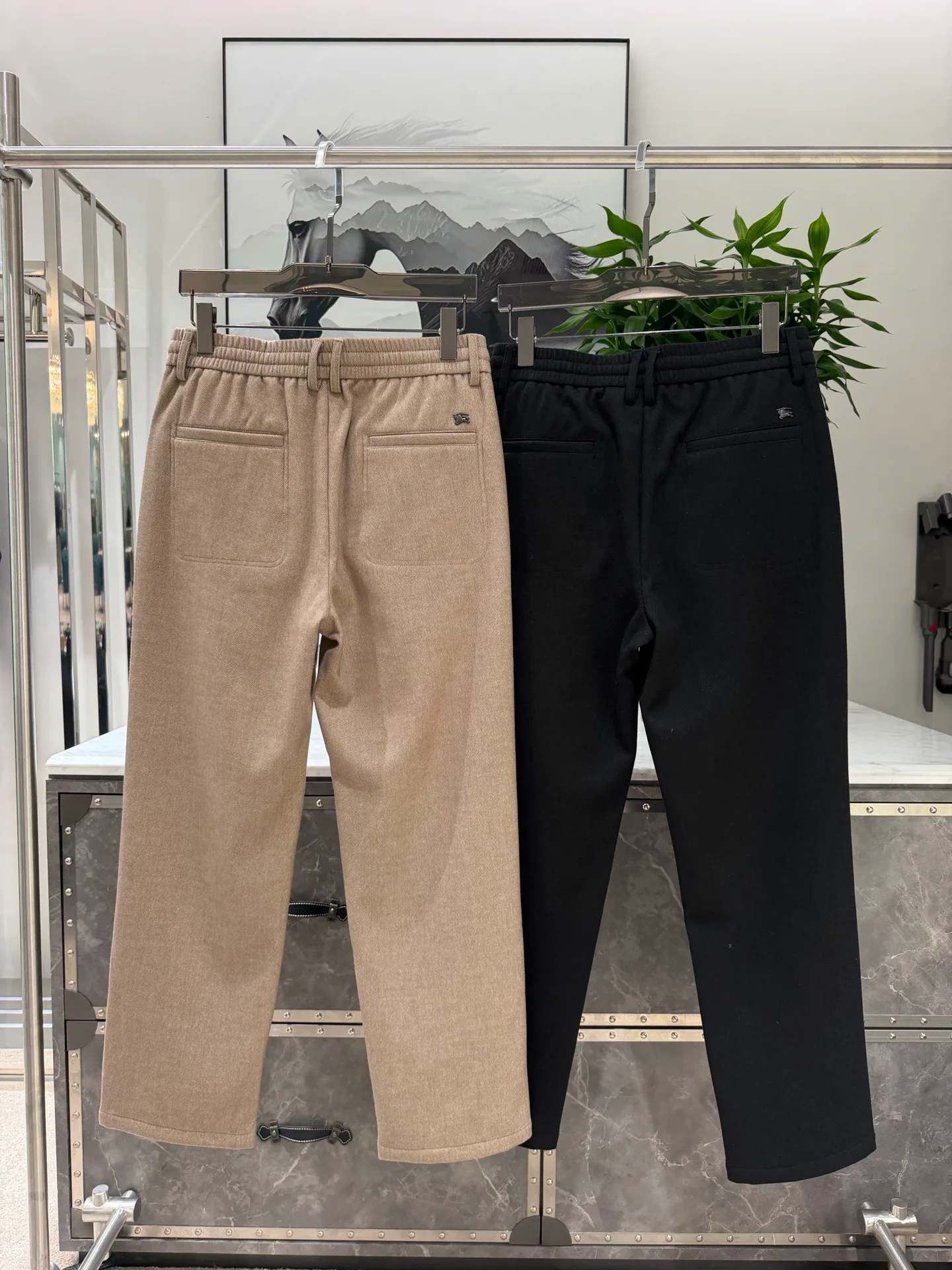 Men's Trousers BURBERRY 17952553