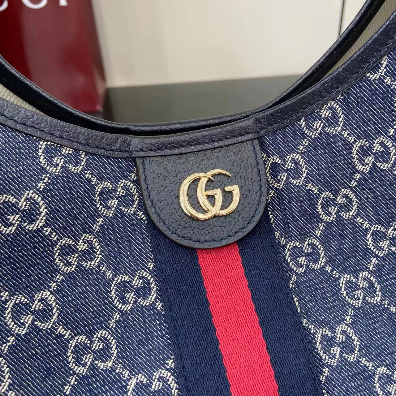 Women's Classic Handbags GUCCI 18404537
