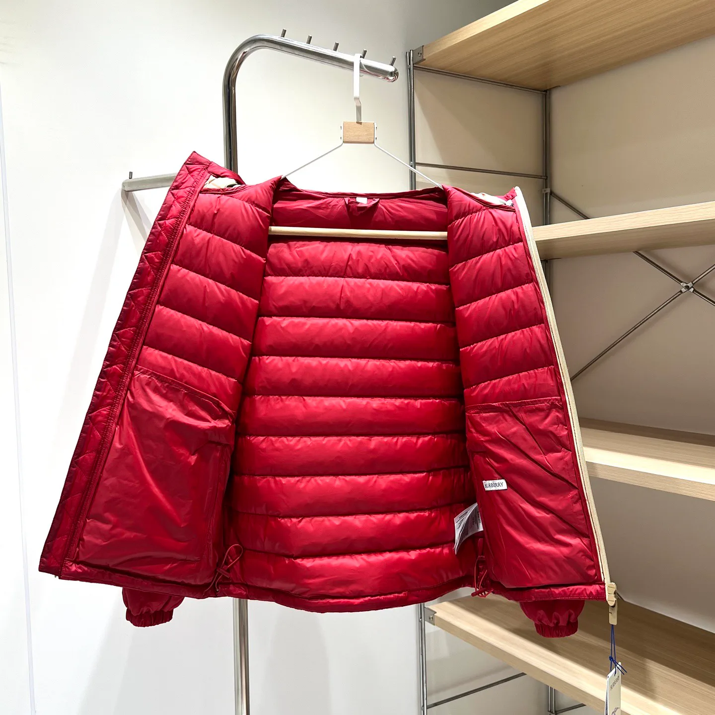 Women's Jackets And Down Jackets BURBERRY 18110901