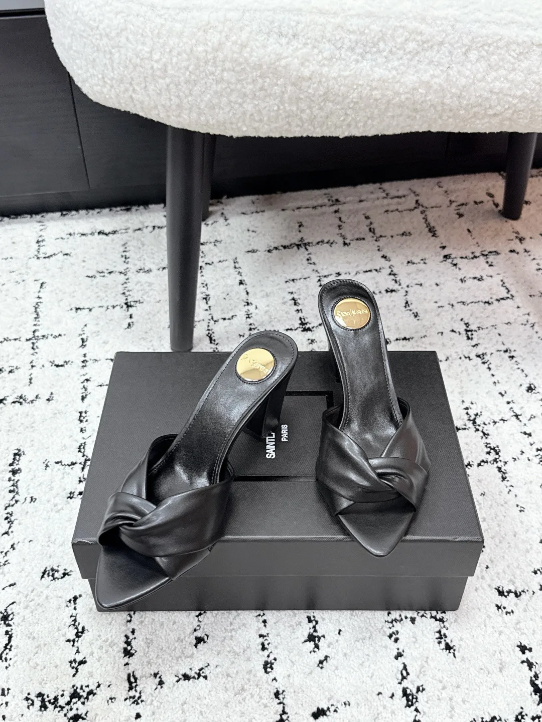 Women's Mules And Clogs SAINT LAURENT 17946662