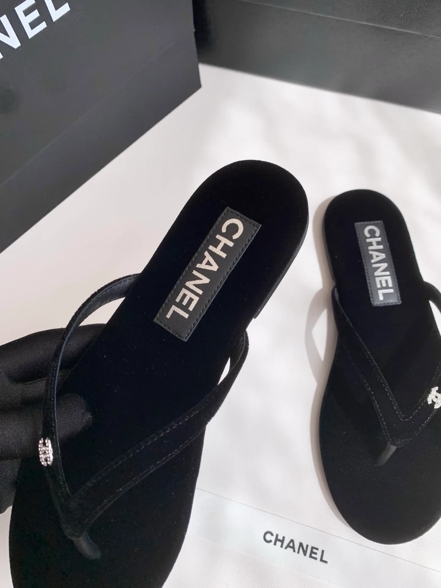 Women's Flip-Flops CHANEL 16948089