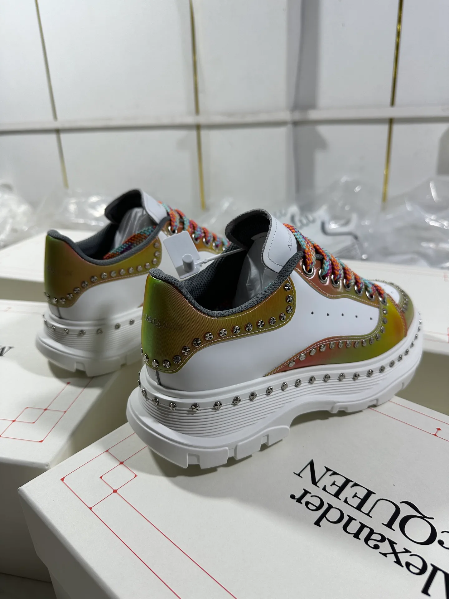 Women's Sneakers ALEXANDER MCQUEEN 18465099