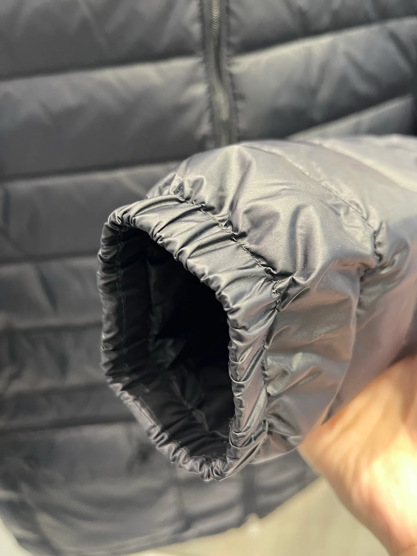 Women's Jackets And Down Jackets MONCLER 18212695