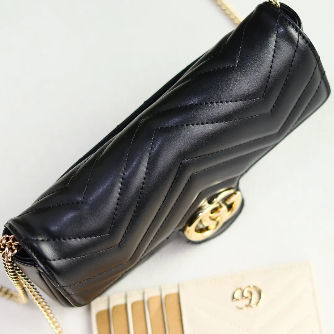 Women's Classic Handbags GUCCI 17947947