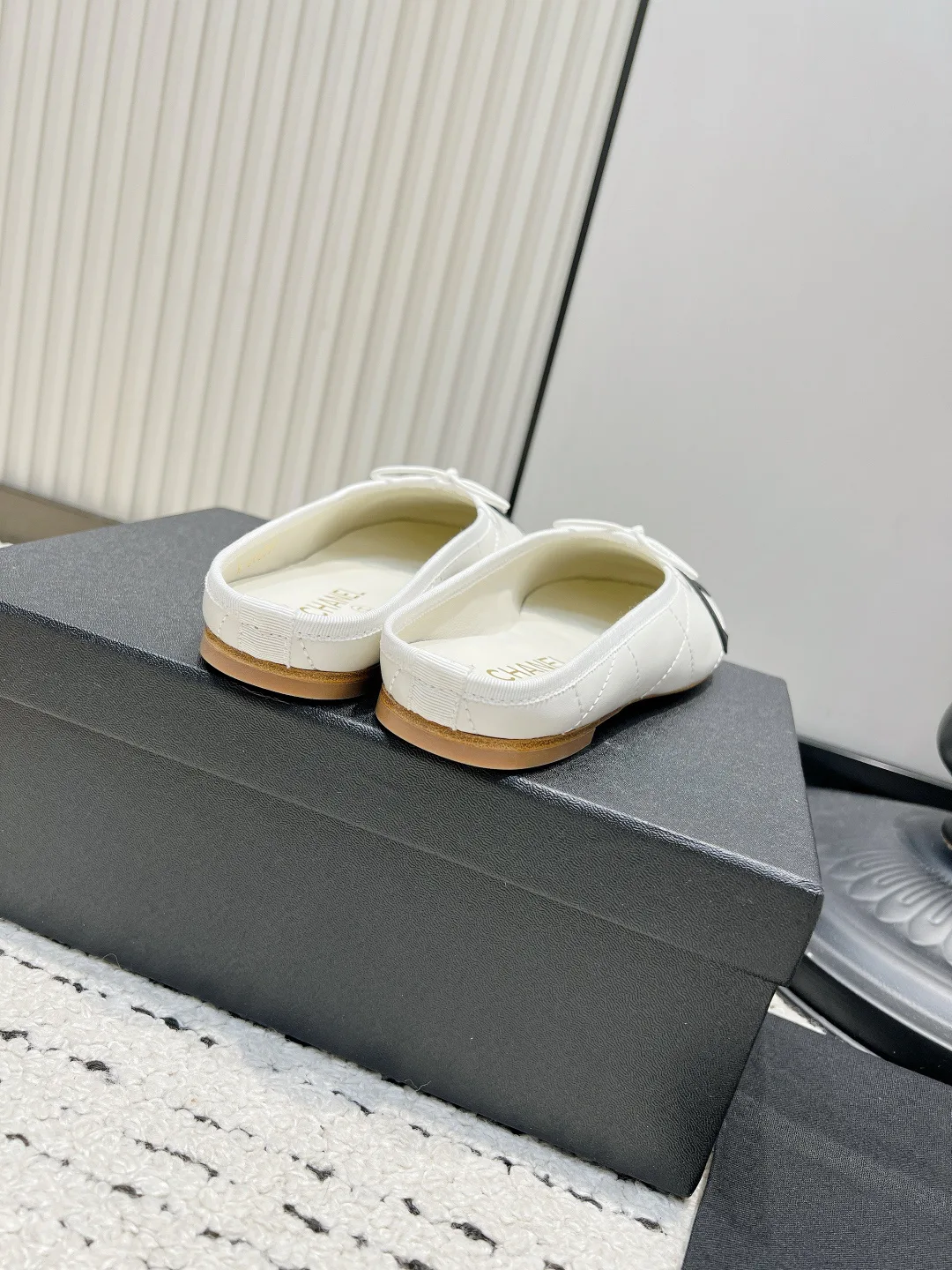 Women's Mules And Clogs CHANEL 17637855