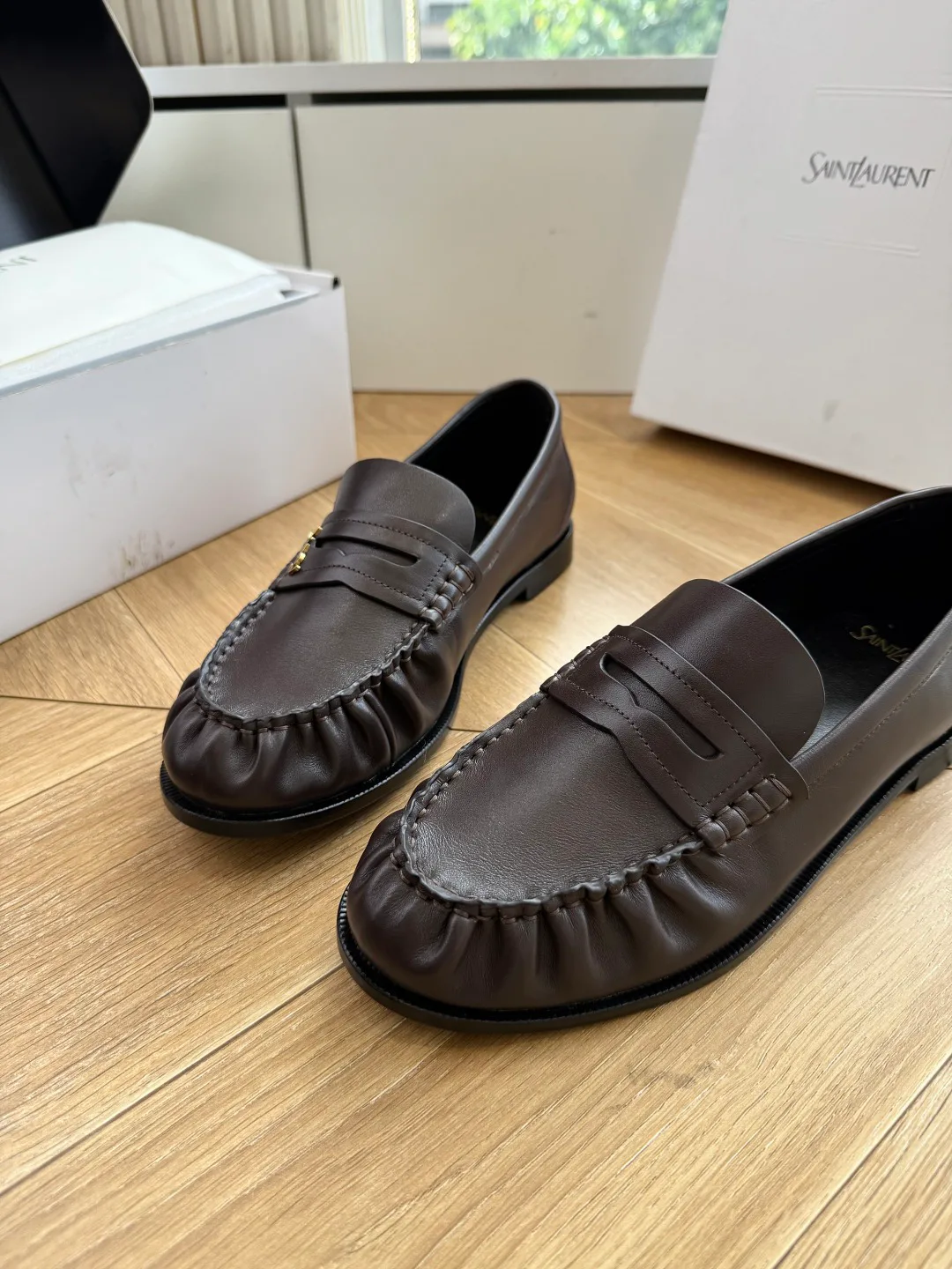 Women's Loafers And Moccasins SAINT LAURENT 17569096