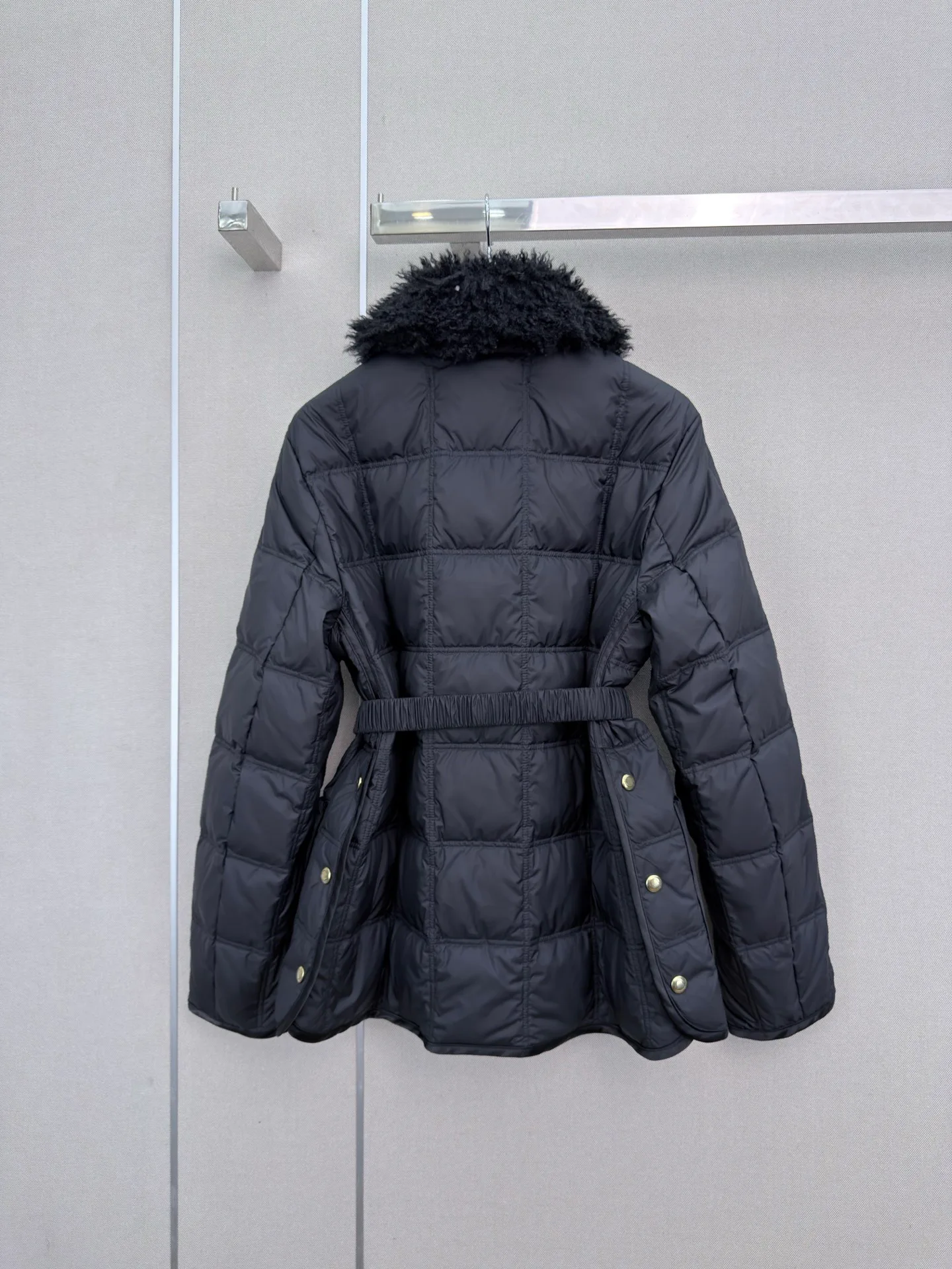 Women's Jackets And Down Jackets MONCLER 18023445
