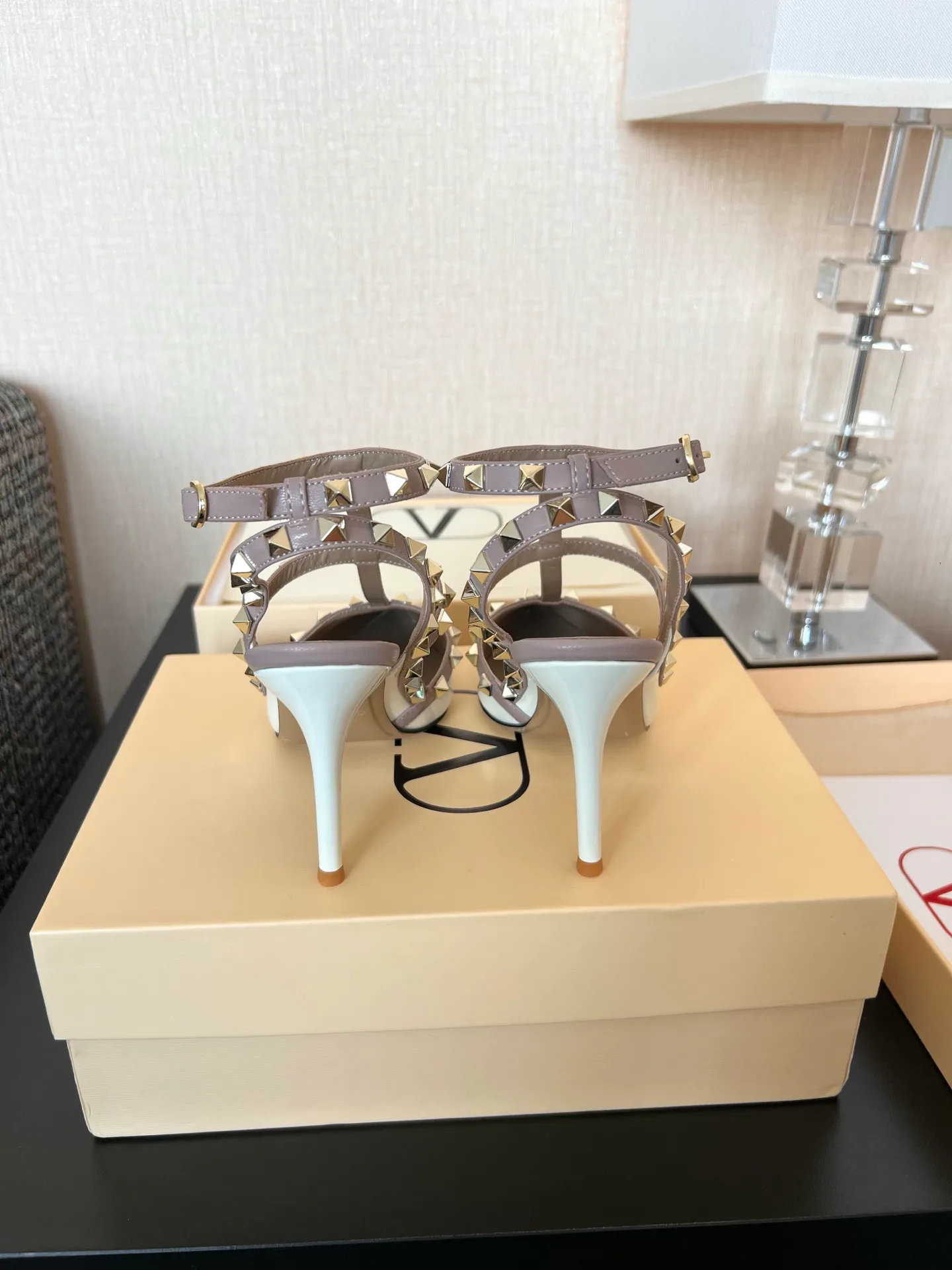 Women's Heels VALENTINO 17480212