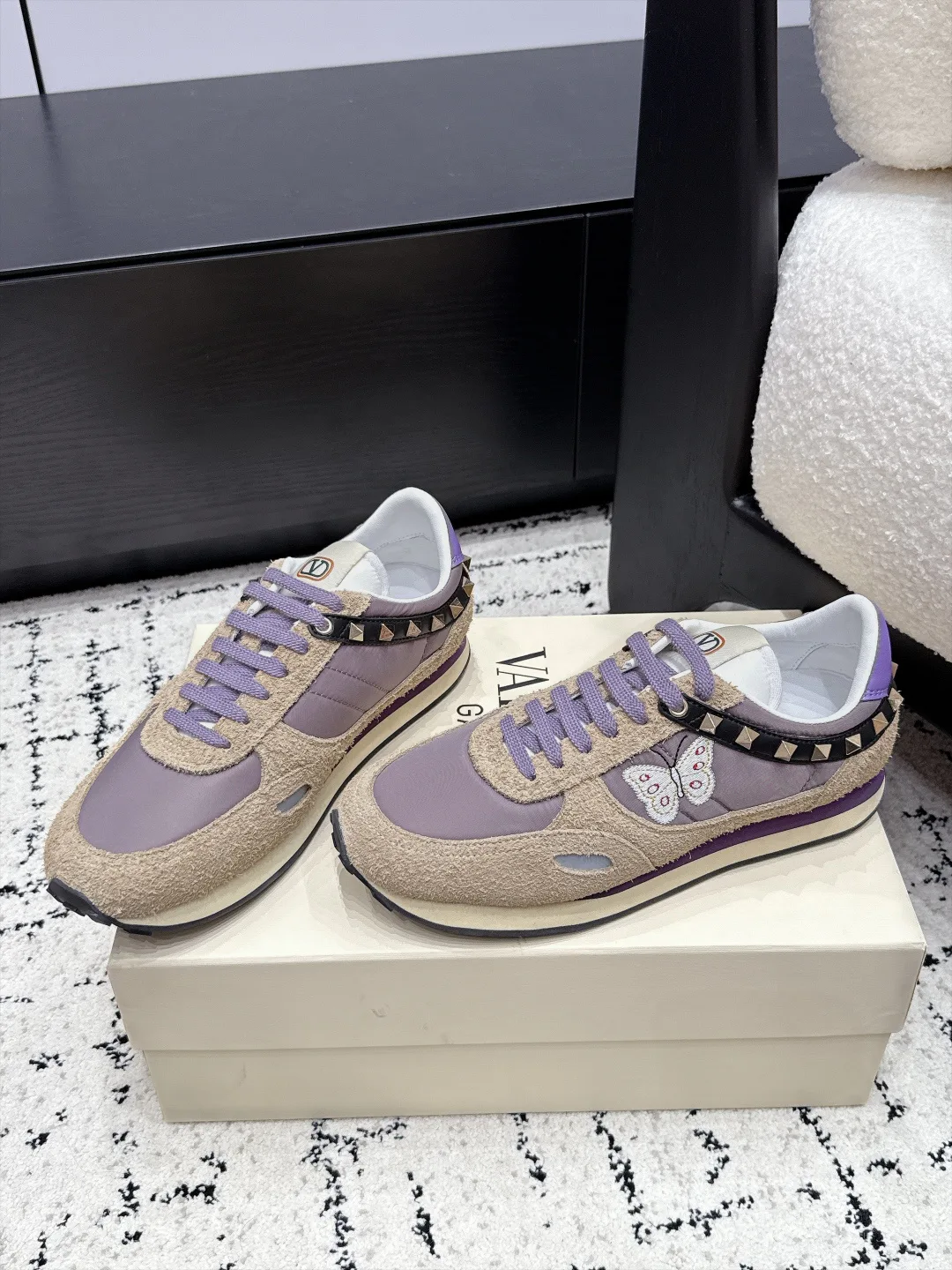 Women's Sneakers VALENTINO 17881046
