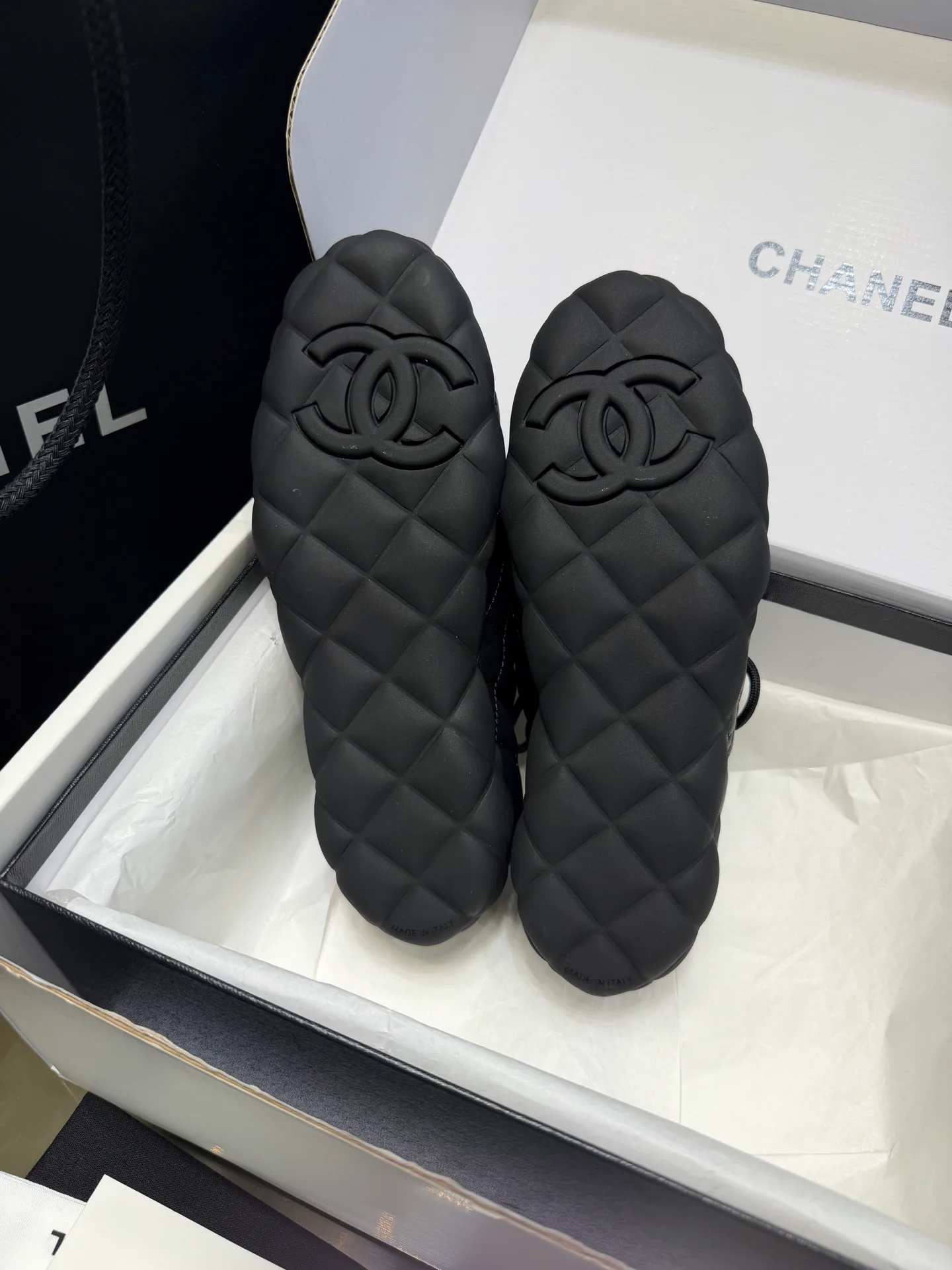 Women's Sneakers CHANEL 17877264