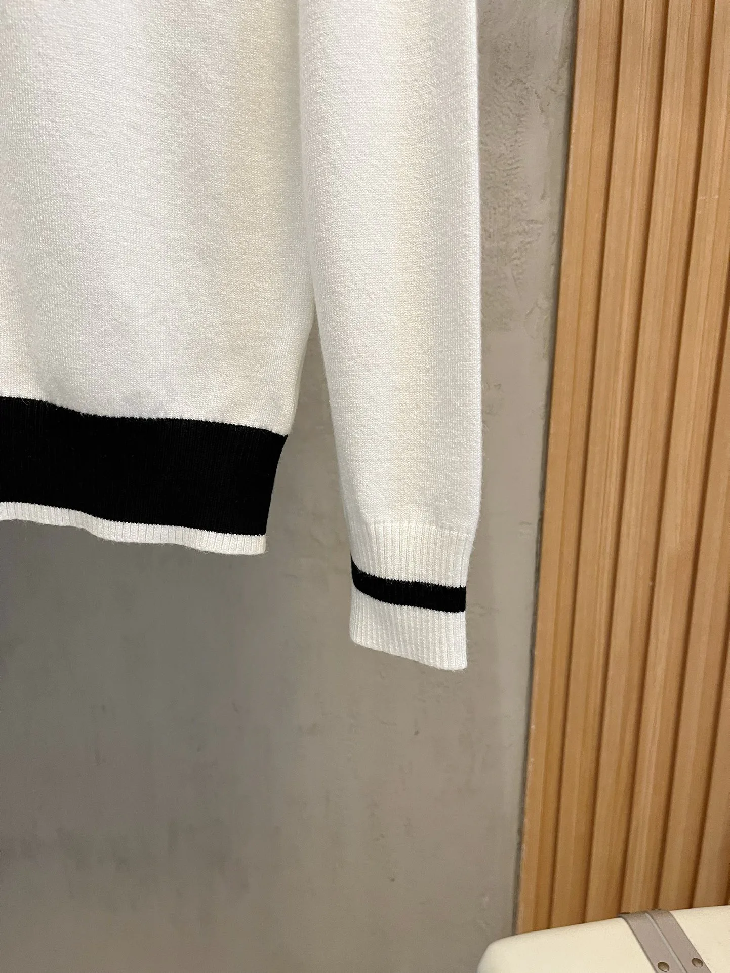 Men's Jumpers And Sweaters DOLCE & GABBANA 18098186