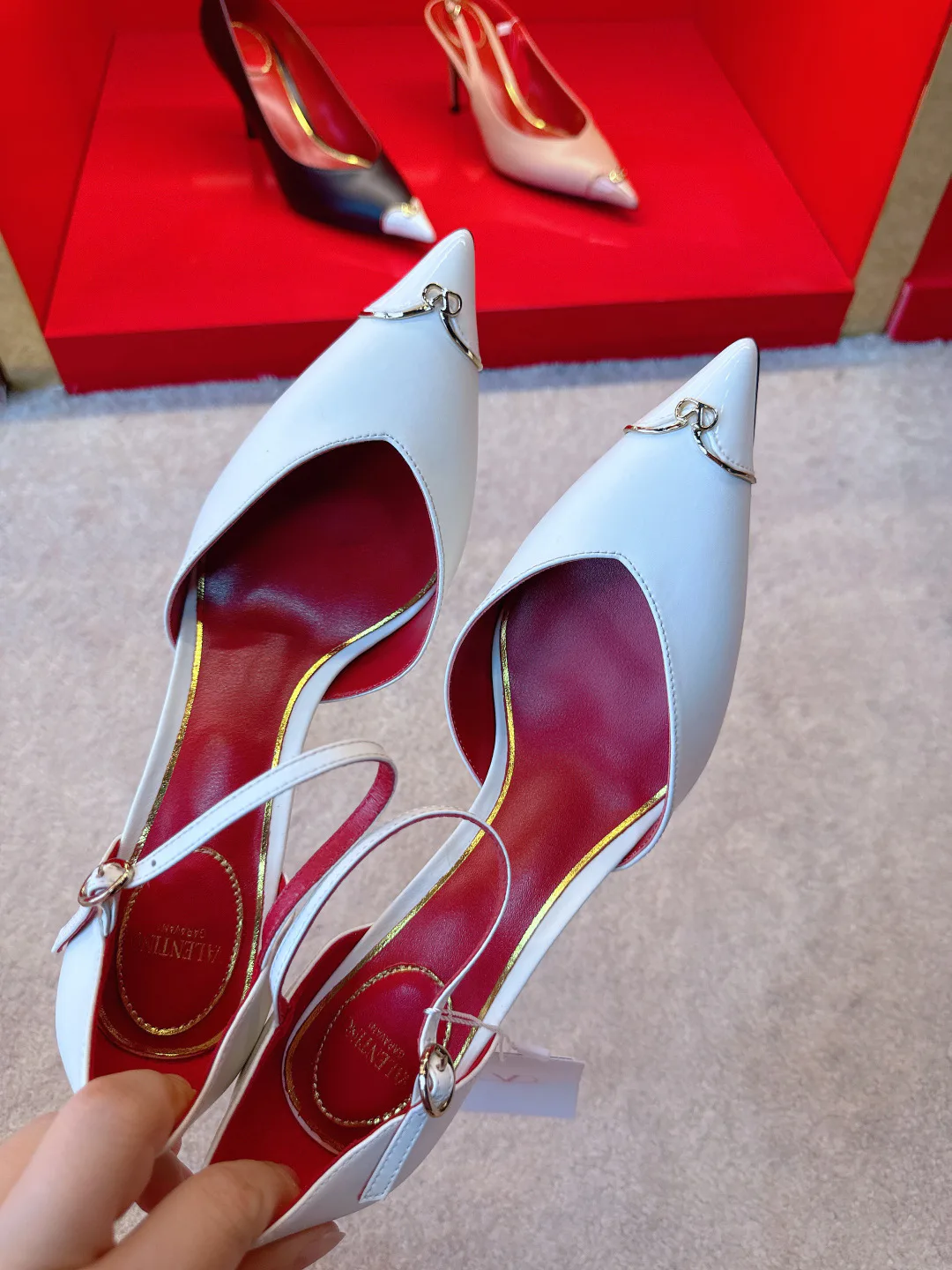 Women's Heels VALENTINO 17922384