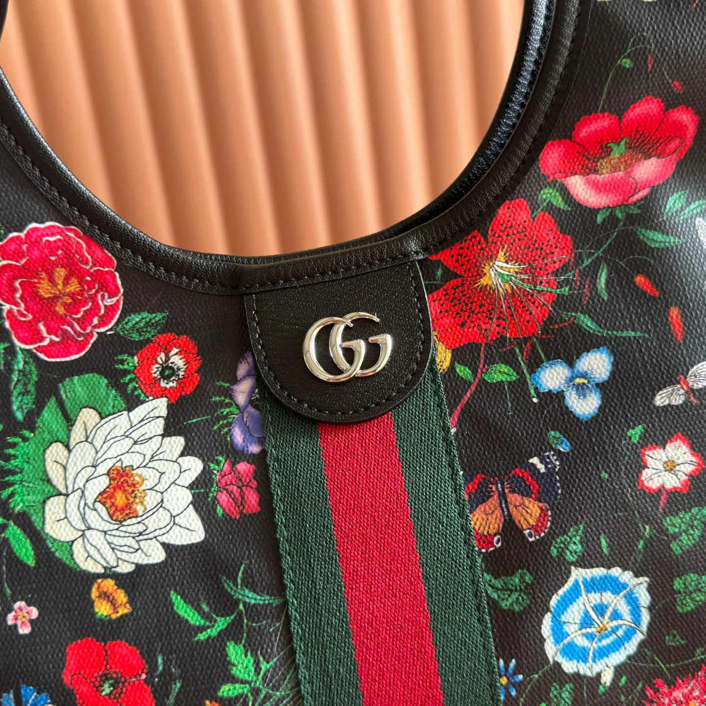 Women's Classic Handbags GUCCI 18148092