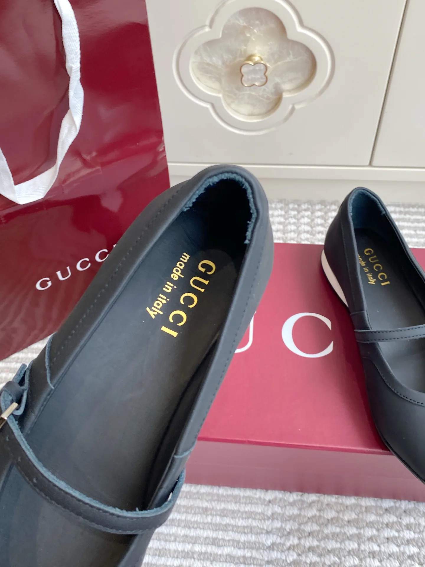 Women's Ballet Flats GUCCI 17525734