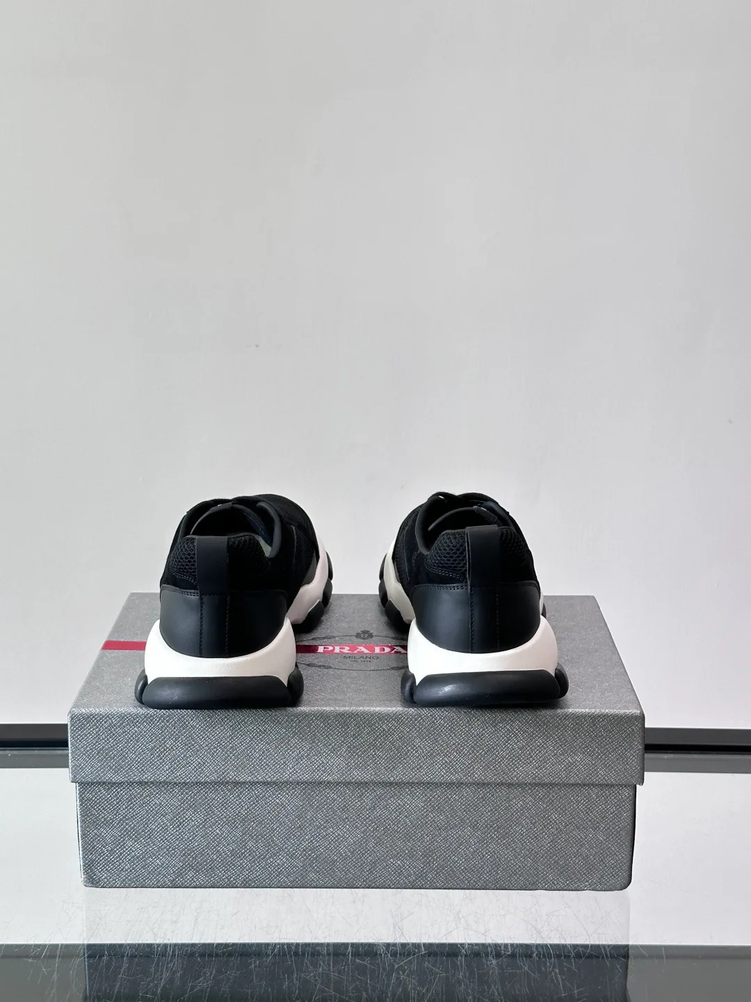 Men's Sneakers PRADA 18102771