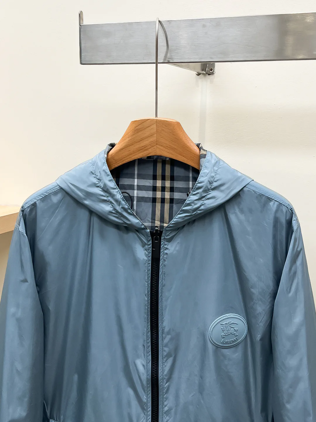 Men's Jackets And Down Jackets BURBERRY 18499072