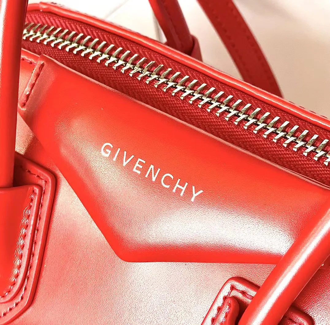 Women's Classic Handbags GIVENCHY 18452633