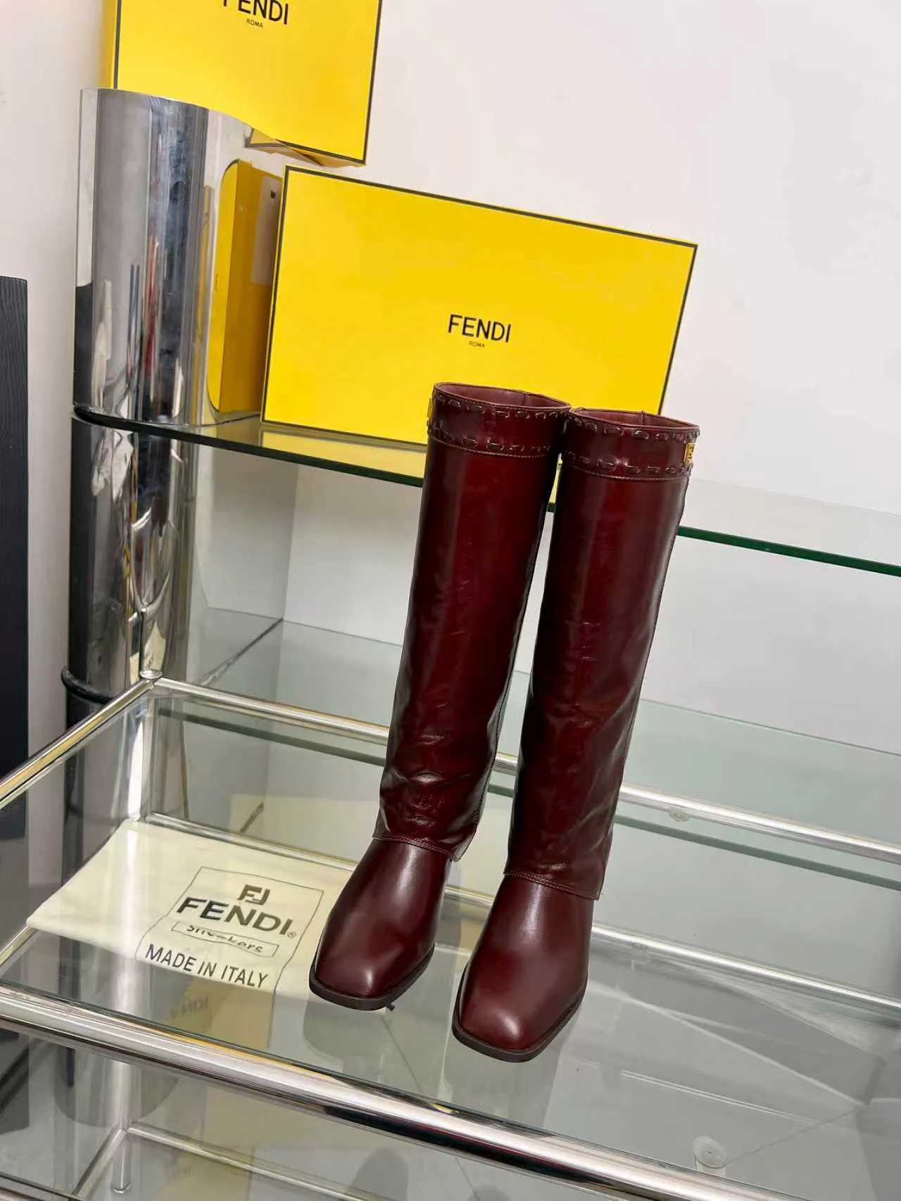 Women's Boots FENDI 18104318
