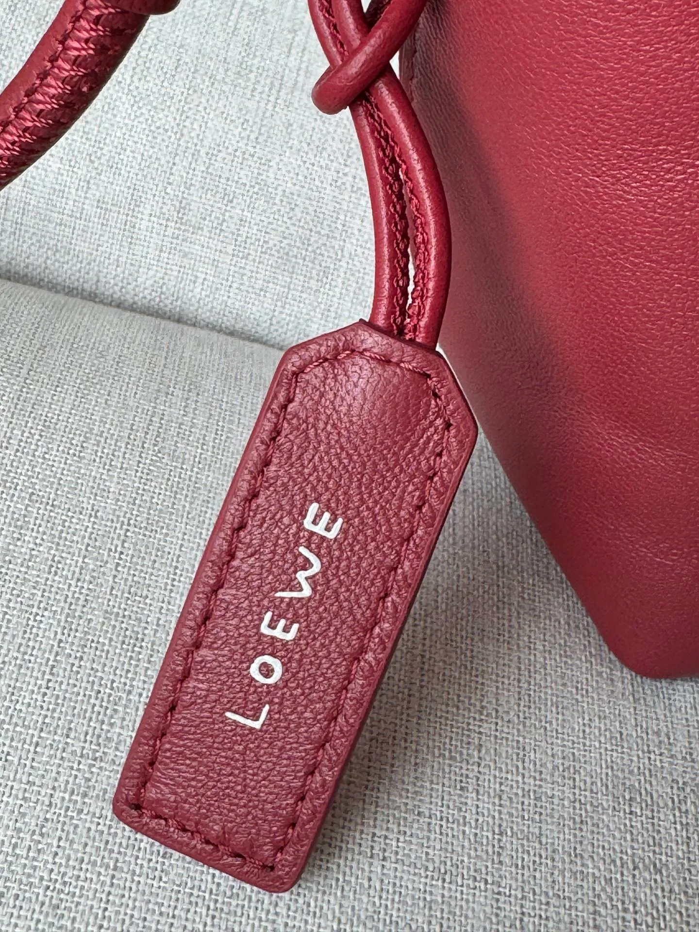 Women's Classic Handbags LOEWE 17887374