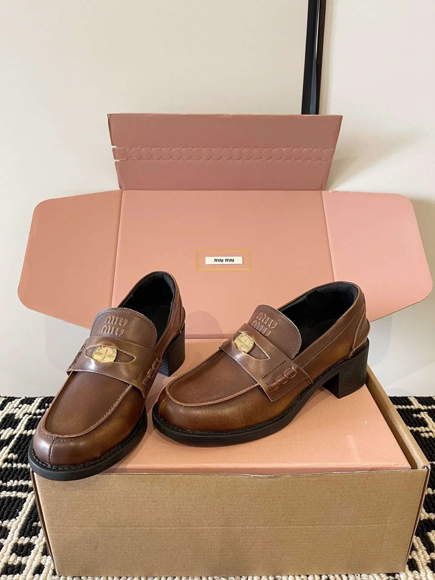 Women's Loafers And Moccasins MIU MIU 16968117