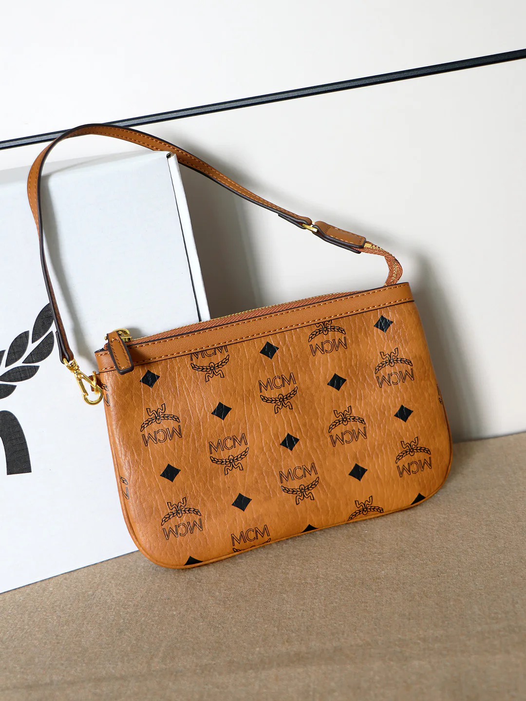 Women's Classic Handbags MCM 18223305