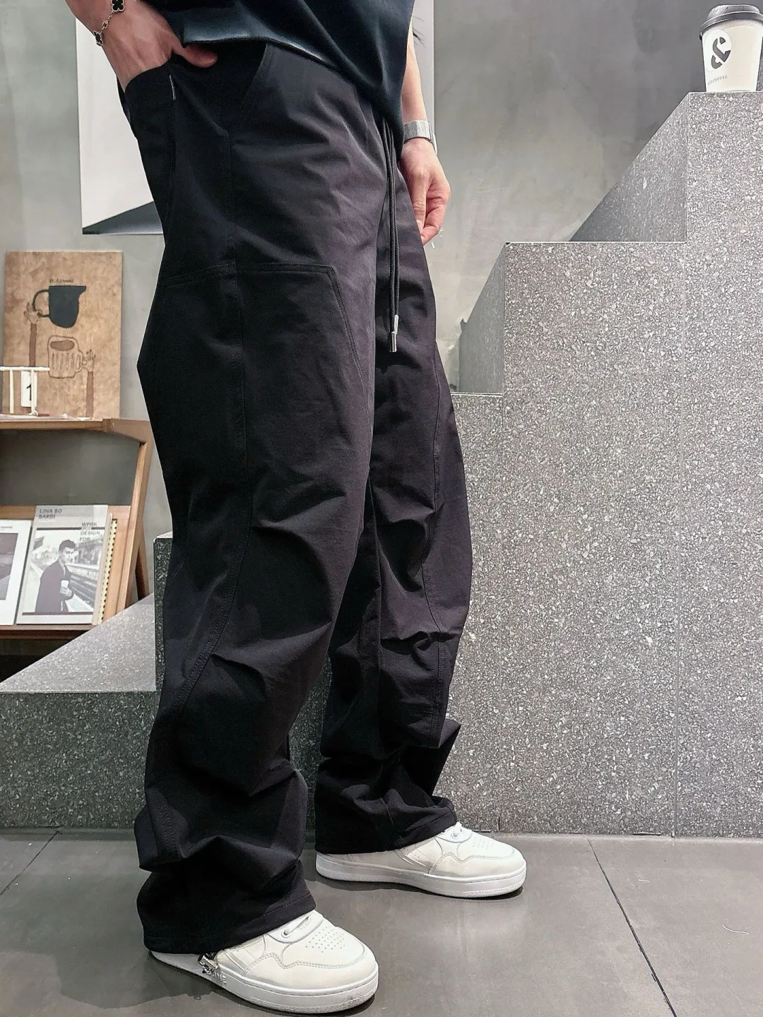 Men's Trousers BALENCIAGA 17810703