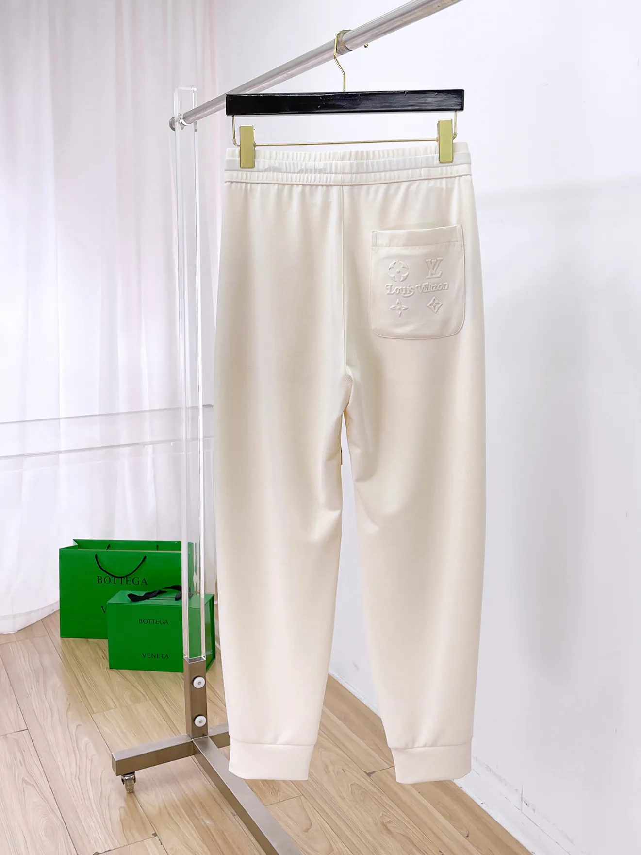 Men's Trousers LOUIS VUITTON 18399363