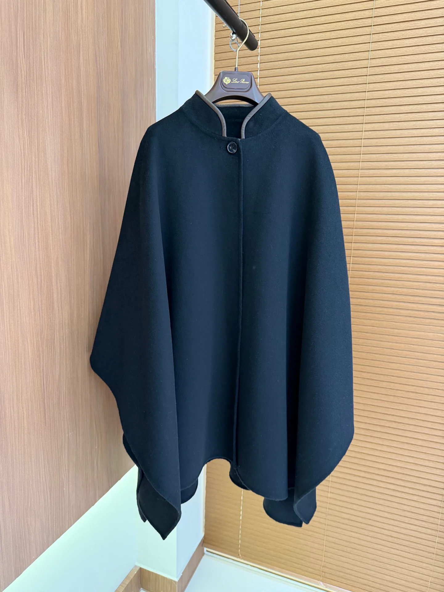 Women's Coats LORO PIANA 18274203