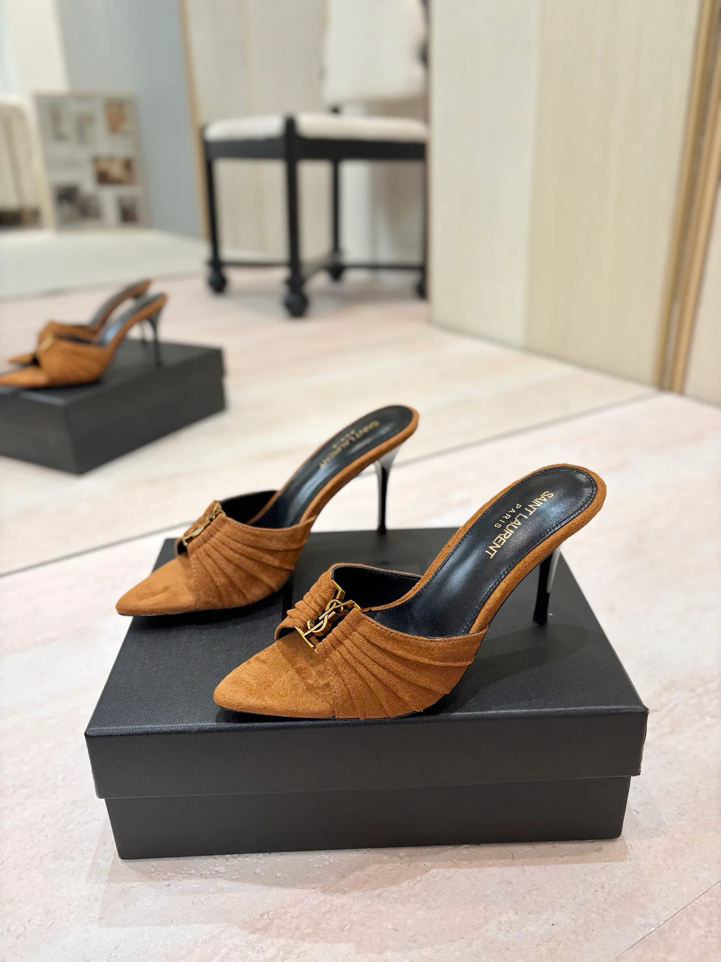 Women's Mules And Clogs SAINT LAURENT 17476015