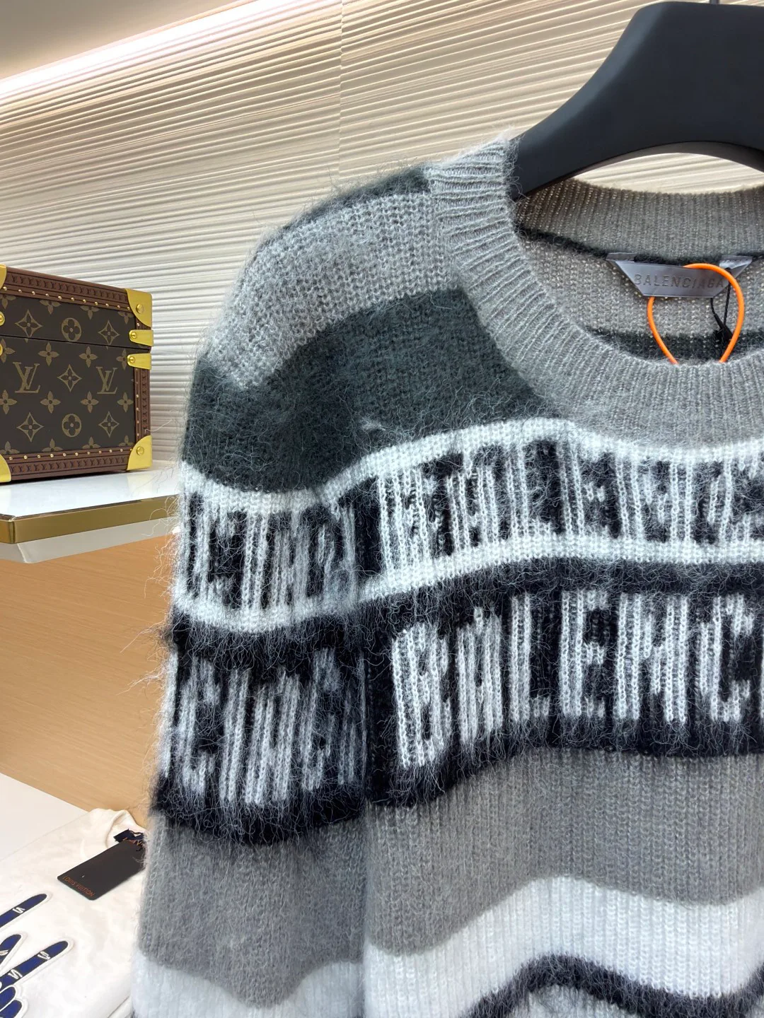 Men's Jumpers And Sweaters BALENCIAGA 18260618