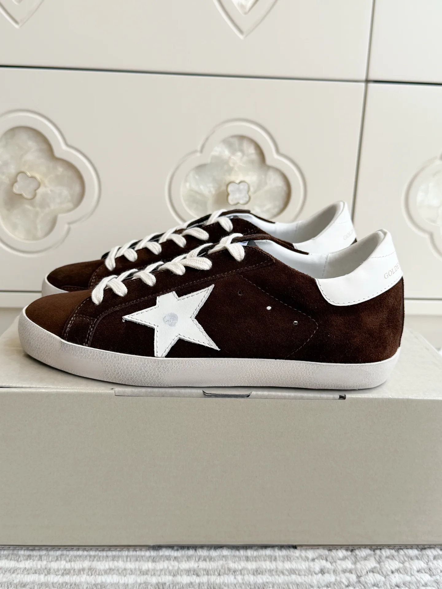Women's Sneakers GOLDEN GOOSE 18360499