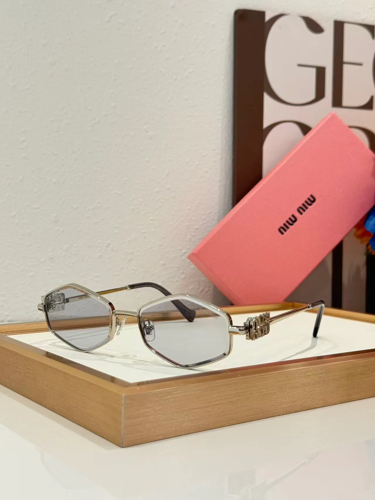 Glasses MIU MIU 18226203