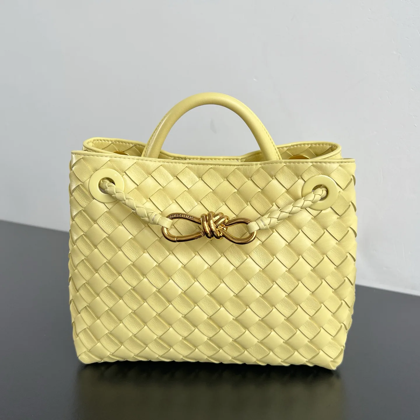 Women's Classic Handbags BOTTEGA VENETA 17112448