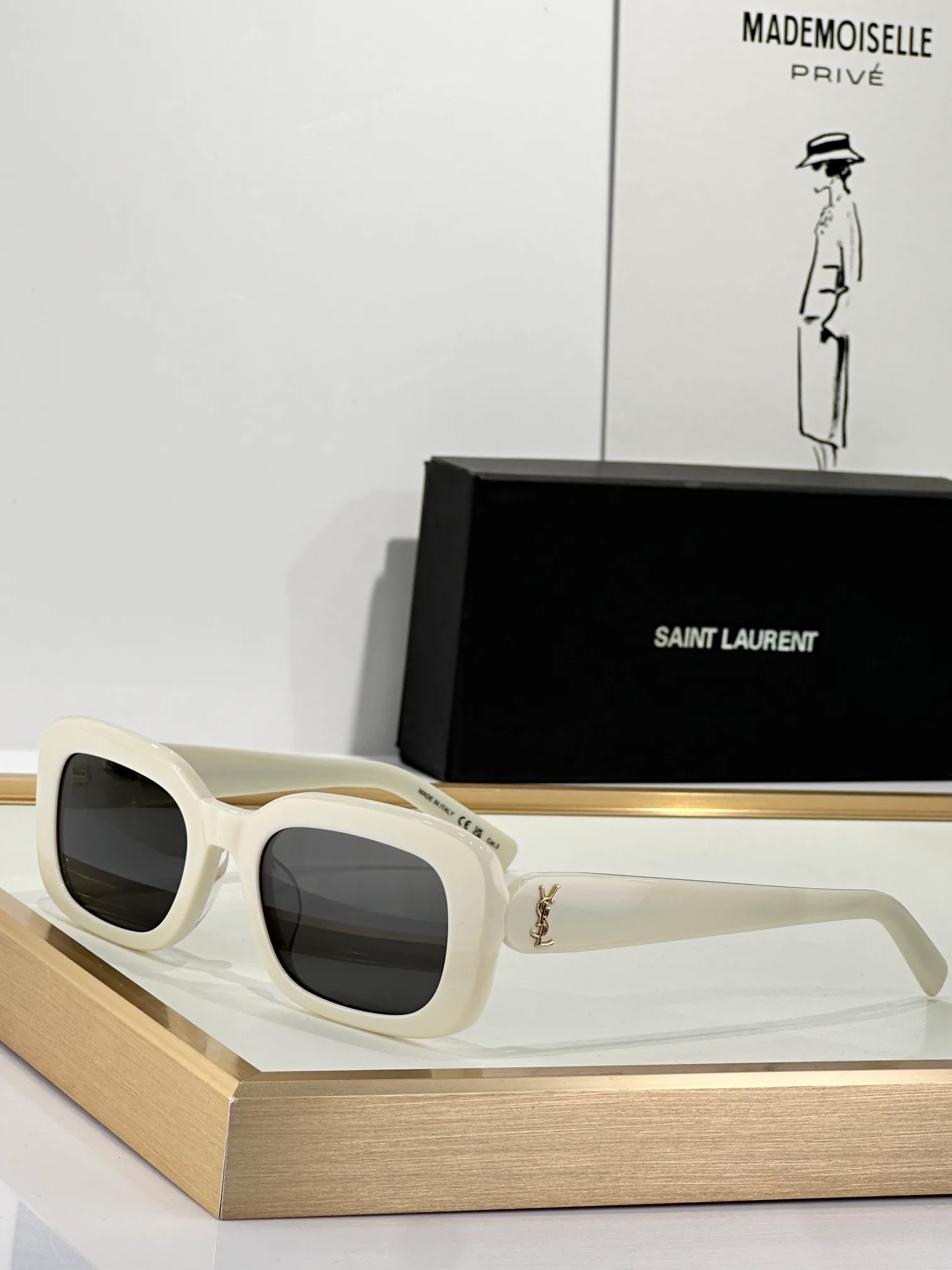 Glasses SAINT LAURENT 17949304