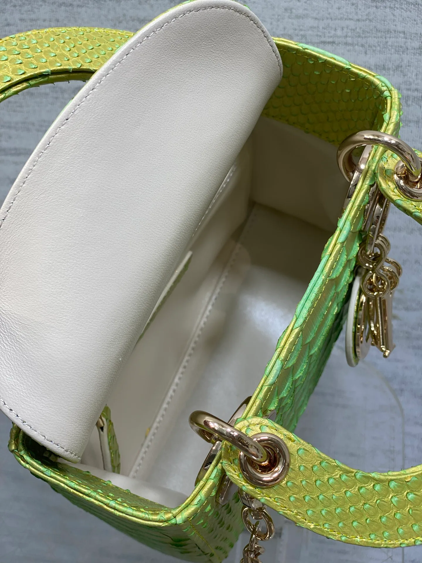 Women's Classic Handbags CHRISTIAN DIOR 17033680