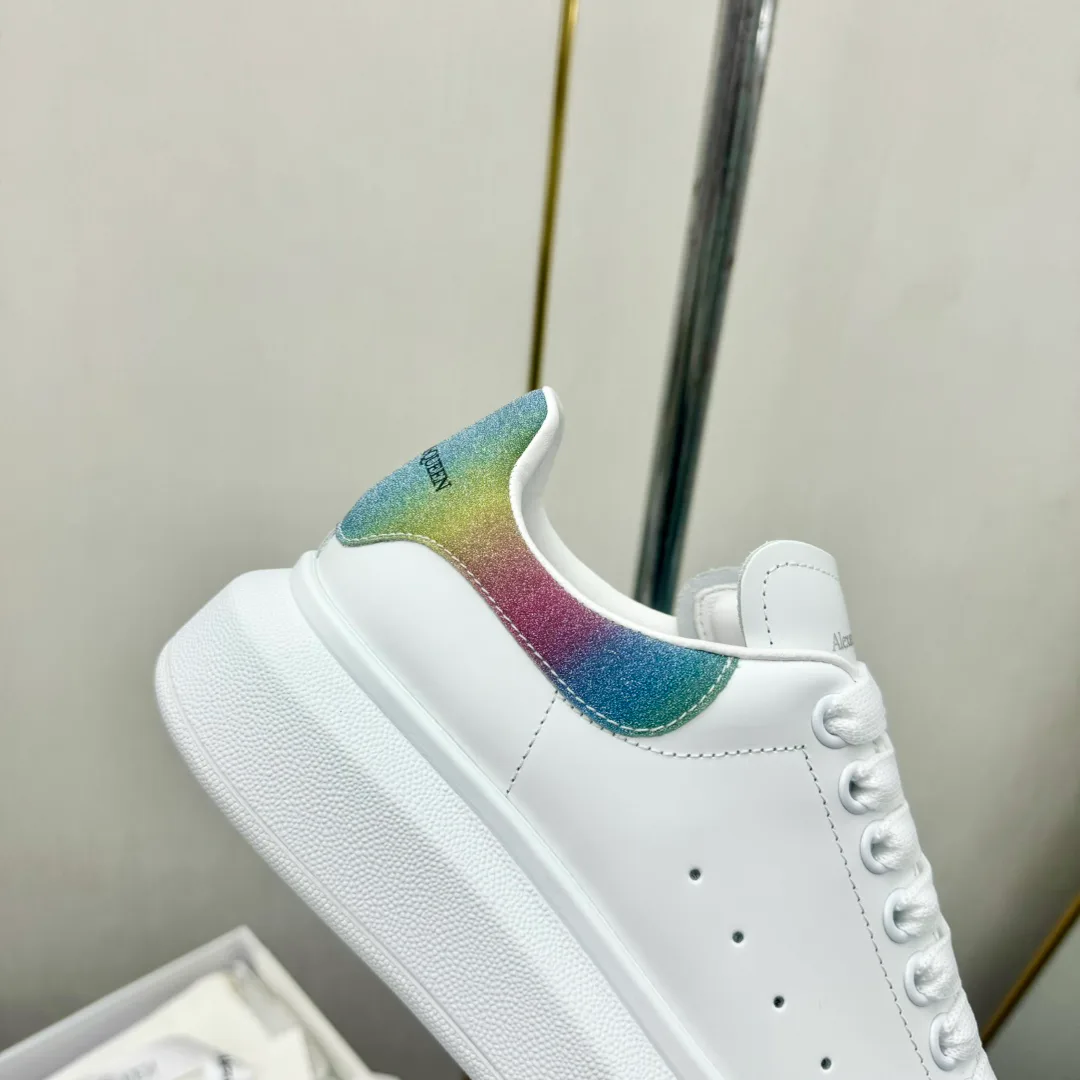 Women's Sneakers ALEXANDER MCQUEEN 18011234