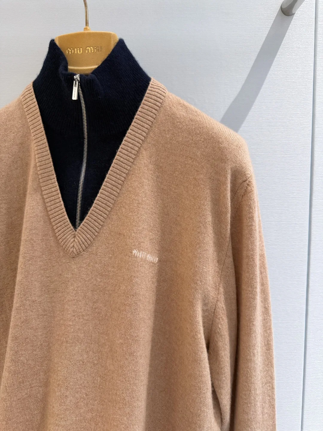 Women's Jumpers And Sweaters MIU MIU 18050200