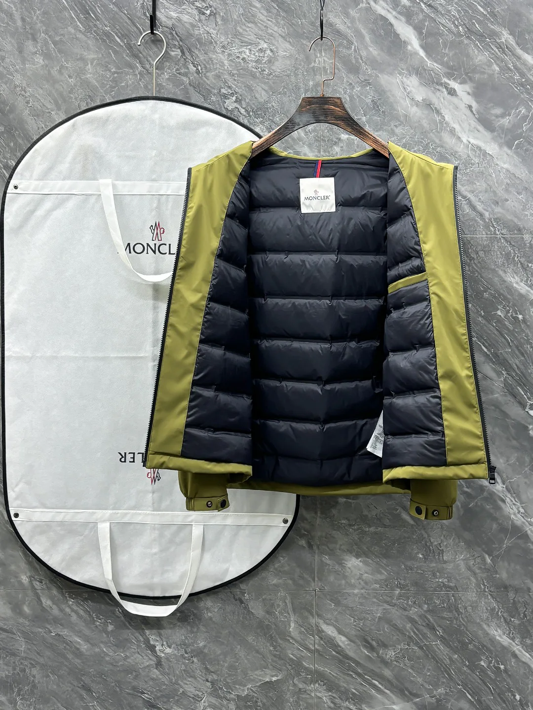 Men's Jackets And Down Jackets MONCLER 16994604